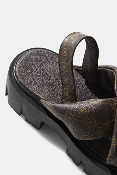SANDAL 5