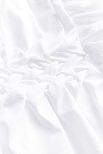 WHITE SLEEVELESS BLOUSE 8