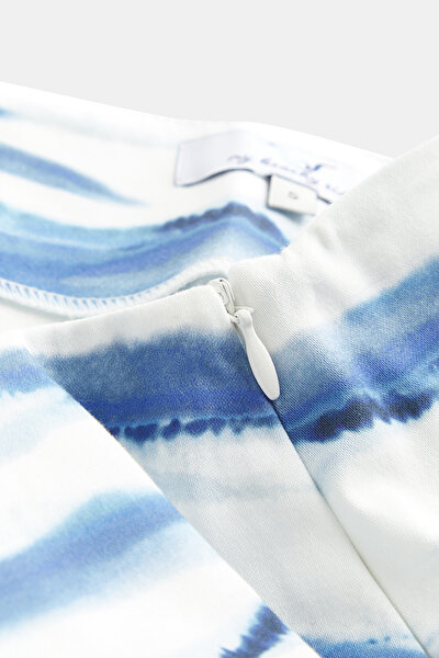 BLUE DESIGN FILLED SHORTS 9