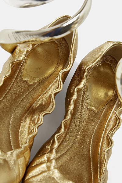 GOLD SHOE 8