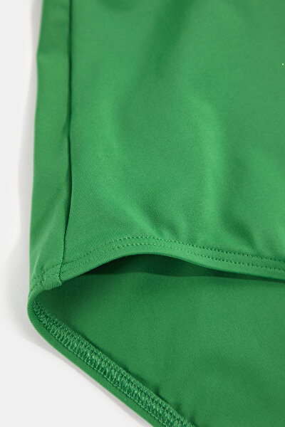 GREEN SWIMSUIT 4