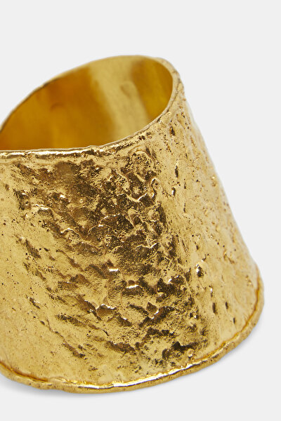 GOLD BRACELET 3