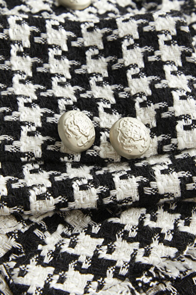 WHITE BASIC / ROUND NECKLINE JACKET 5