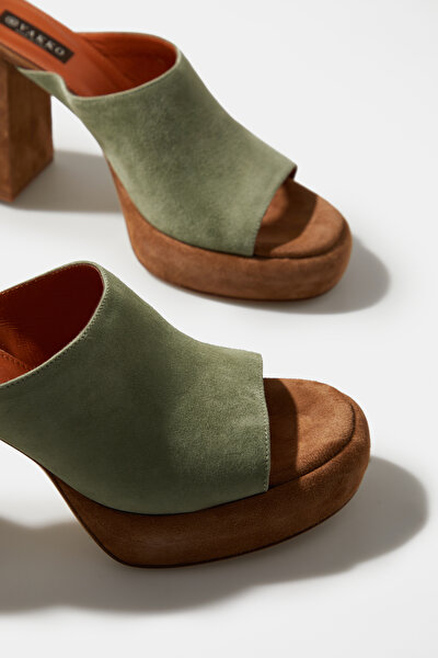 BROWN SUEDE SLIPPER 5