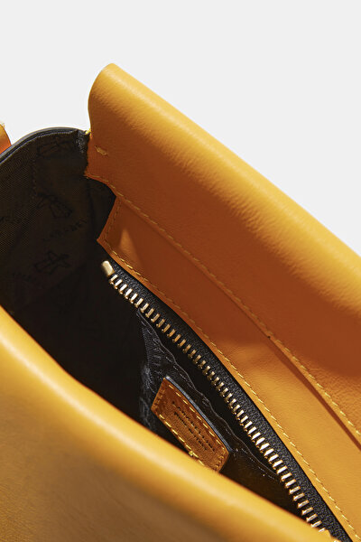 YELLOW LEATHER BAG 9