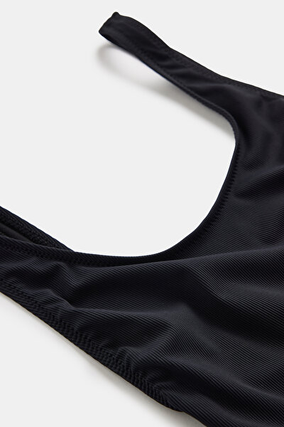 BLACK SWIMSUIT 3