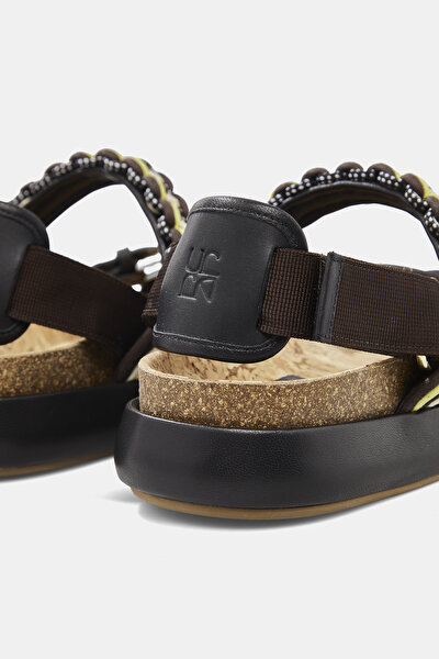 SANDALS 4