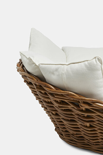 ARMCHAIR 4
