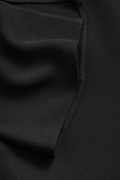 BLACK SHORT SLEEVE ABOVE THE KNEE DRESS 4