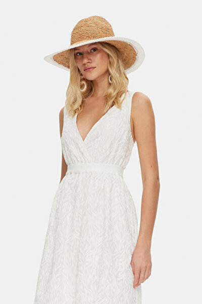 ECRU SLEEVELESS BELOW THE KNEE DRESS 4