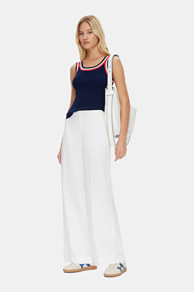 WHITE SLEEVELESS SUSPENDER BLOUSE 3