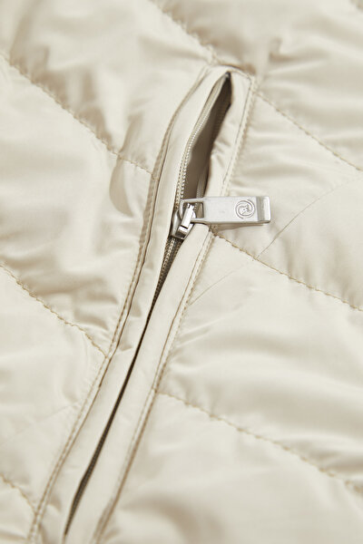 BEIGE VEST 5