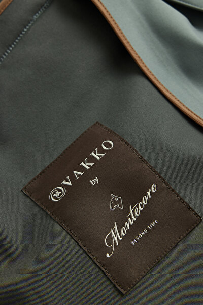 GREY COAT 4