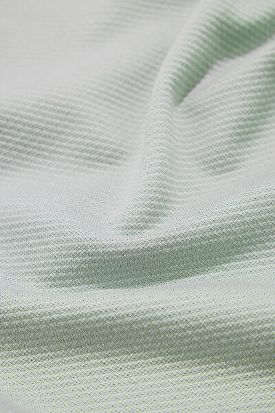 GREEN TSHIRT 4