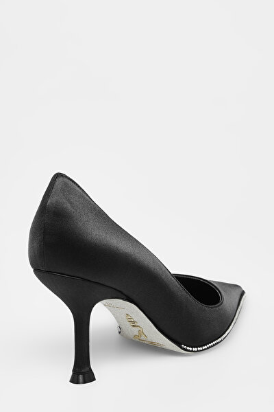 BLACK SHOE 3