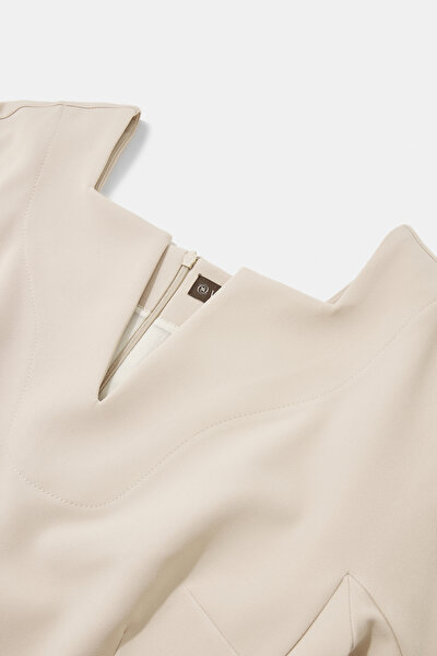 BEIGE SHORT SLEEVE BELOW THE KNEE DRESS 3