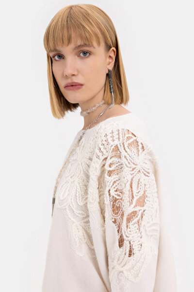 EARRING 3