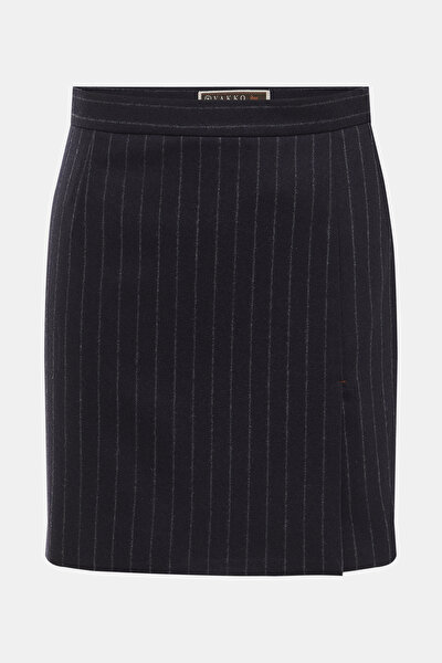 WHITE DESIGN FILLED SKIRT 4