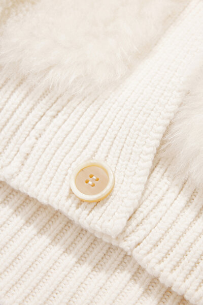 WHITE VEST 9