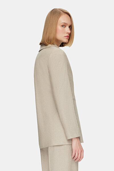 BEIGE JACKET 4