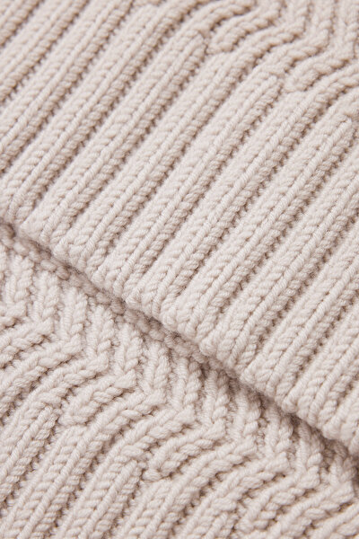 BEIGE SWEATER 8