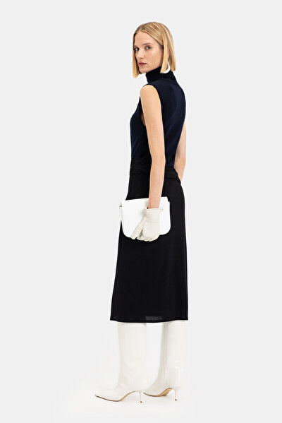 BLACK SLEEVELESS DRESS 3