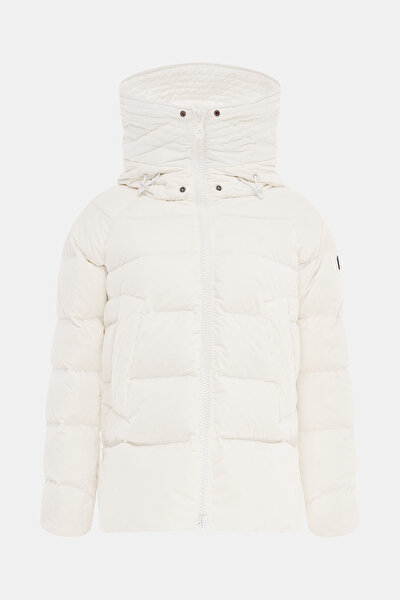 WHITE COAT 5