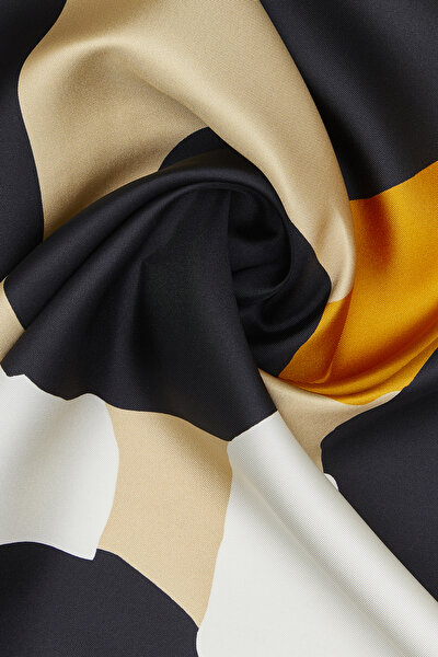 BLACK GEOMETRIC DESIGN TWILL SCARF 3
