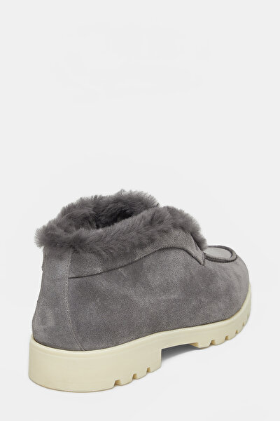 GREY SUEDE SHOE 3