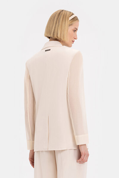BEIGE JACKET 4