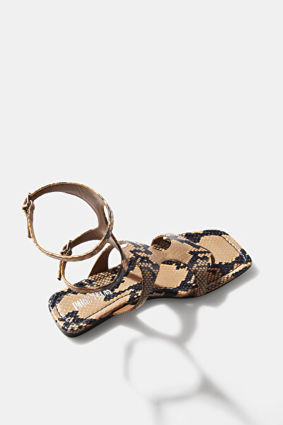 SANDALS 4