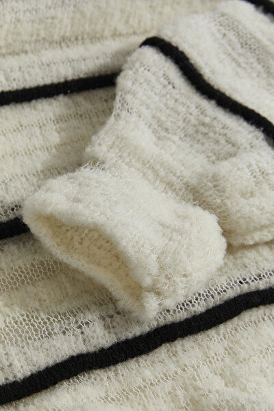 BLACK BASIC / ROUND NECKLINE TRICOT 9