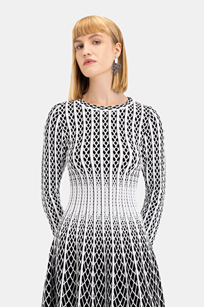 WHITE LONG SLEEVE MIDI DRESS 3
