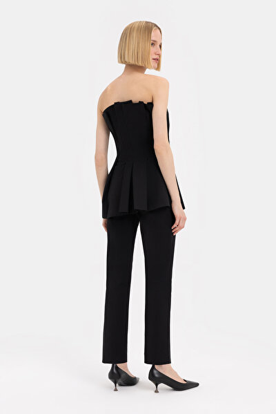 BLACK STRAIGHT CUT TROUSERS 3