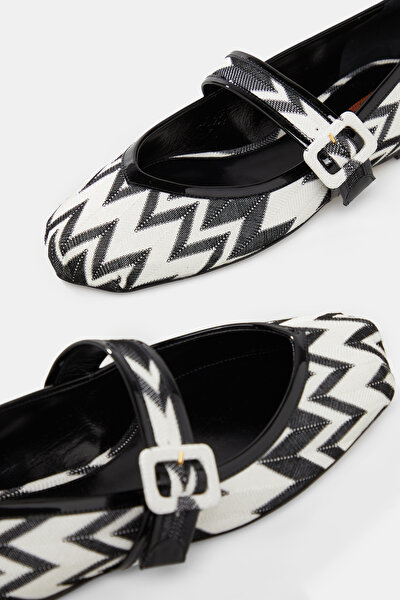 WHITE FLAT SHOES 4