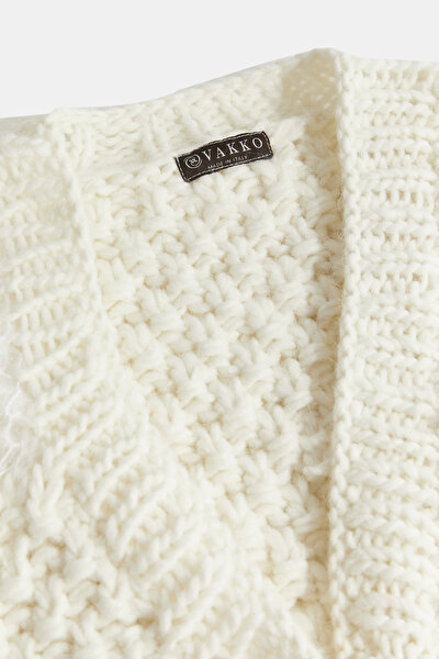 WHITE KNITTING DESIGN KNITWEAR 8