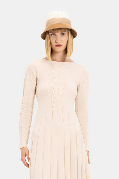 CREAM LONG SLEEVE DRESS 3