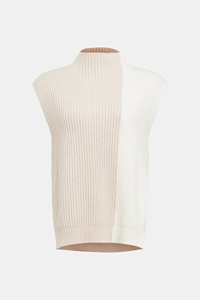 SWEATER 4
