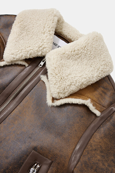 CREAM COAT 3