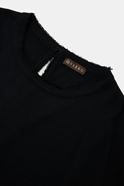 BLACK BASIC / ROUND NECKLINE SHORT SLEEVE BLOUSE 3