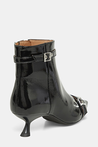 BLACK BOOT 3