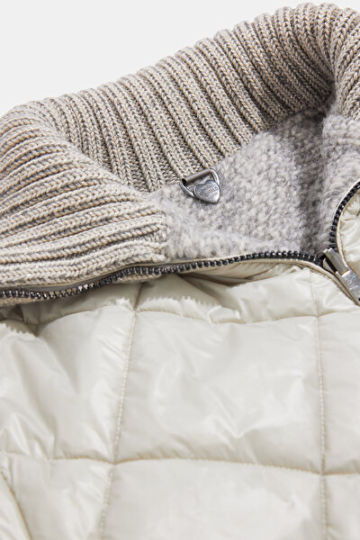GREY COAT 10