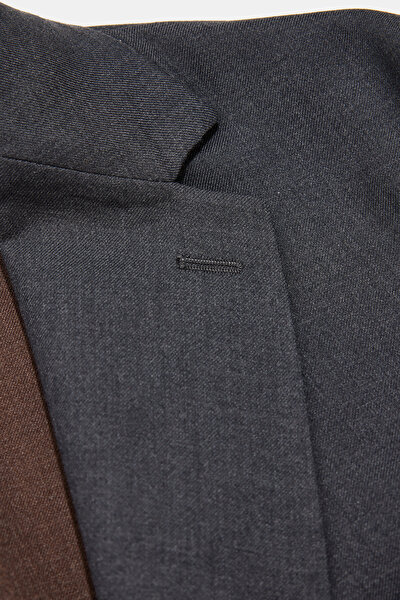 BROWN JACKET 4