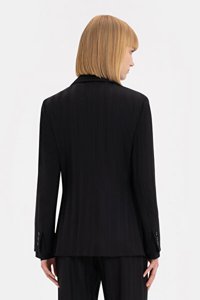 BLACK JACKET 4