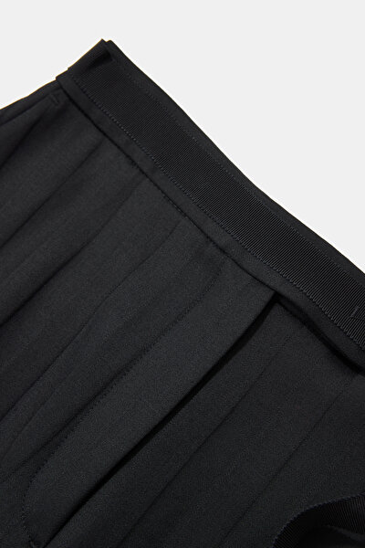 BLACK STRAIGHT CUT TROUSERS 8