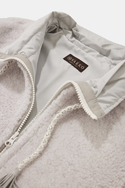 GREY COAT 8