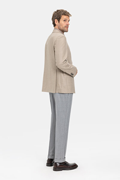 BEIGE JACKET 4