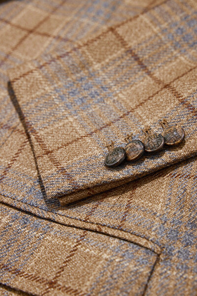 JACKET 10