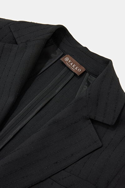 BLACK JACKET 8