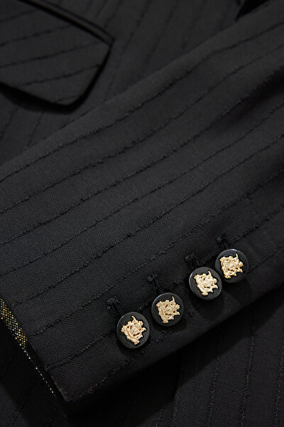 BLACK JACKET 10